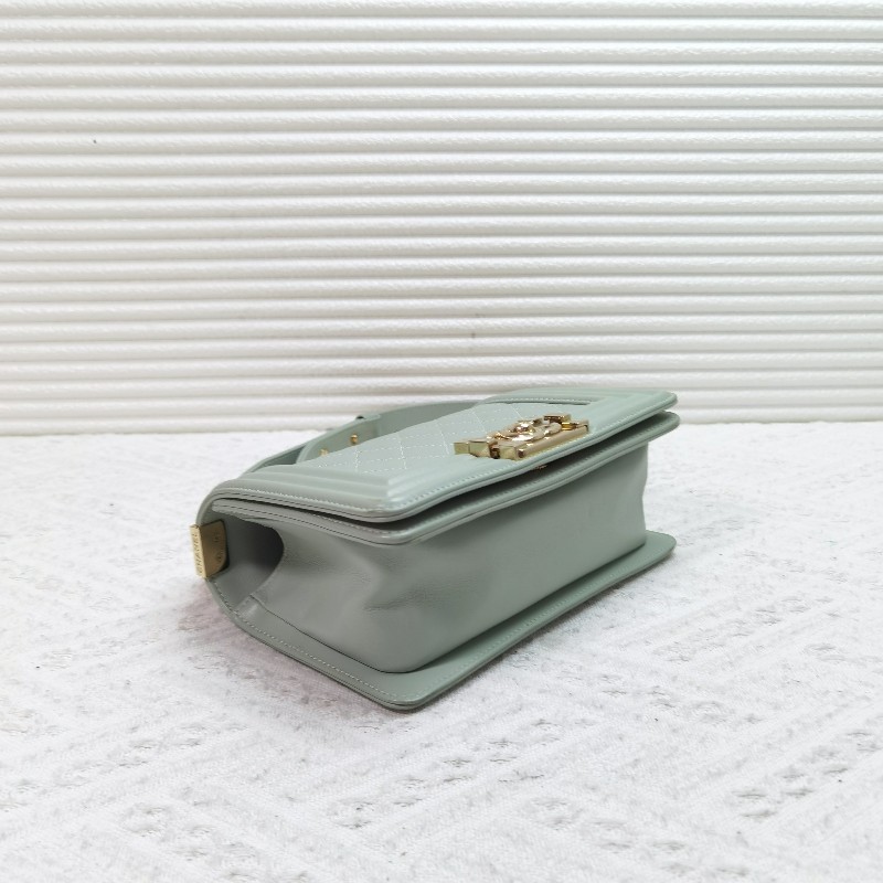 Chanel Leboy小號20cm 綠色口蓋包-7