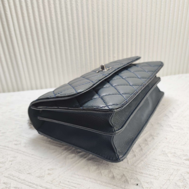 CHANEL荔枝纹牛皮蓝色口蓋包 肩背包-7