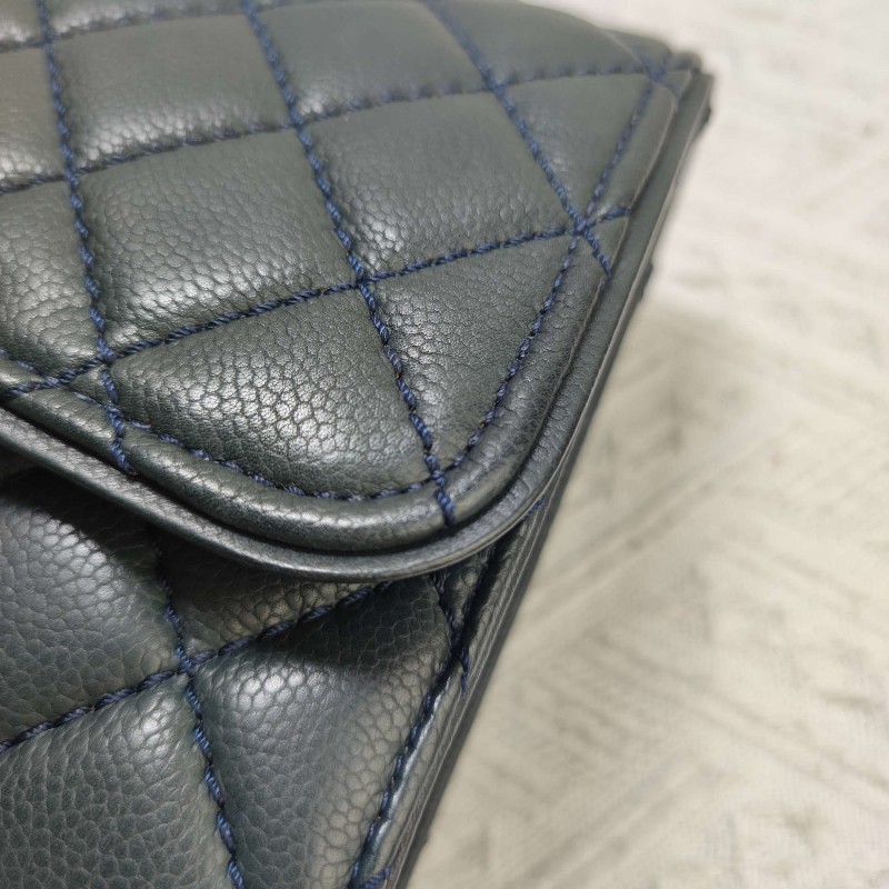 CHANEL荔枝纹牛皮蓝色口蓋包 肩背包-13