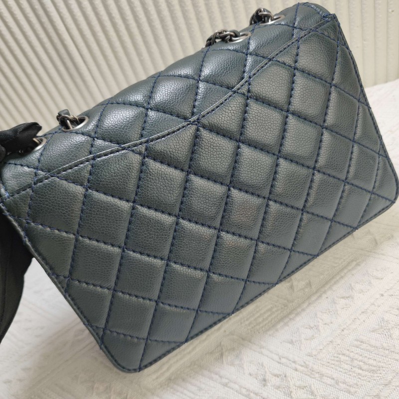 CHANEL荔枝纹牛皮蓝色口蓋包 肩背包-29