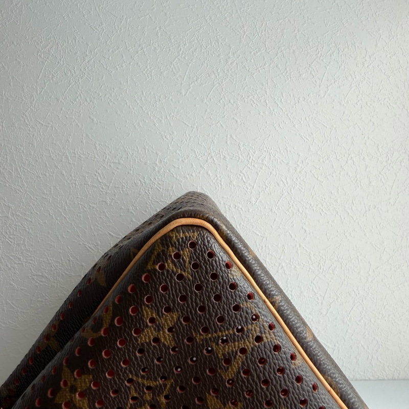 LV老花雷射洞洞speedy30特殊款鏤空-8