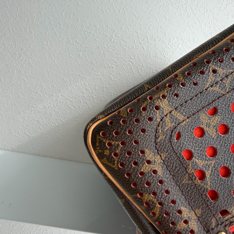 LV老花雷射洞洞speedy30特殊款鏤空-11