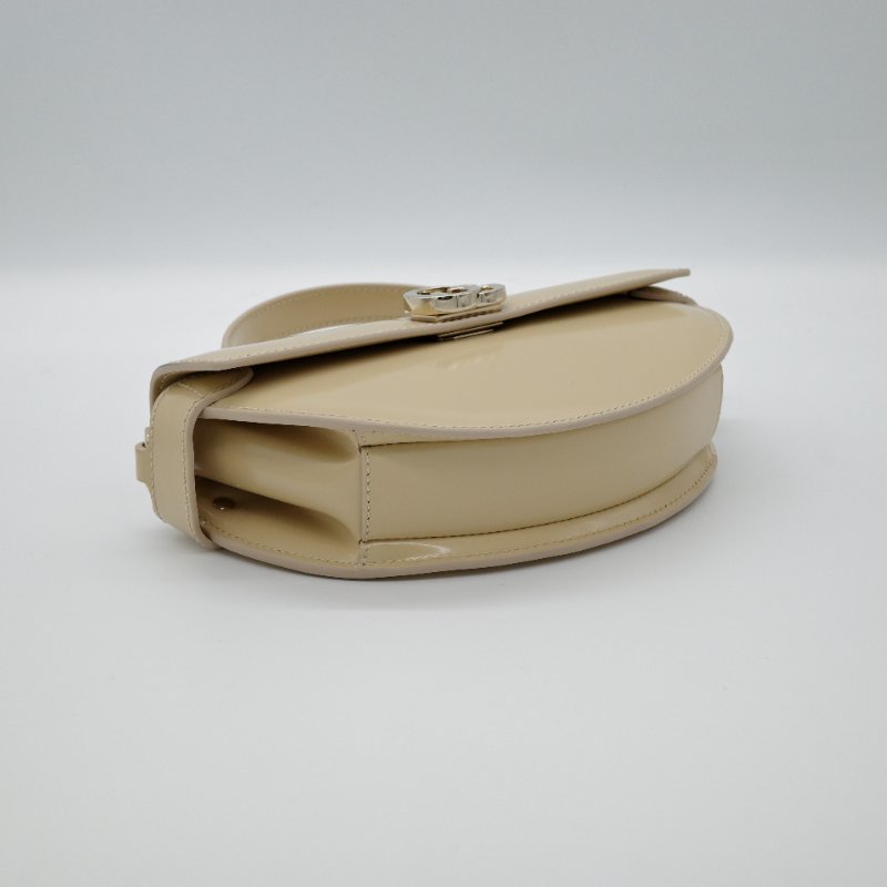 GUCCI 古馳 half moon 米色 亮面小牛皮 肩背包🤍🌙✨-5