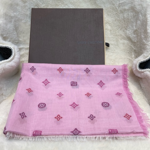 Lv 路易威登 粉紅色全棉圍巾 I818B
