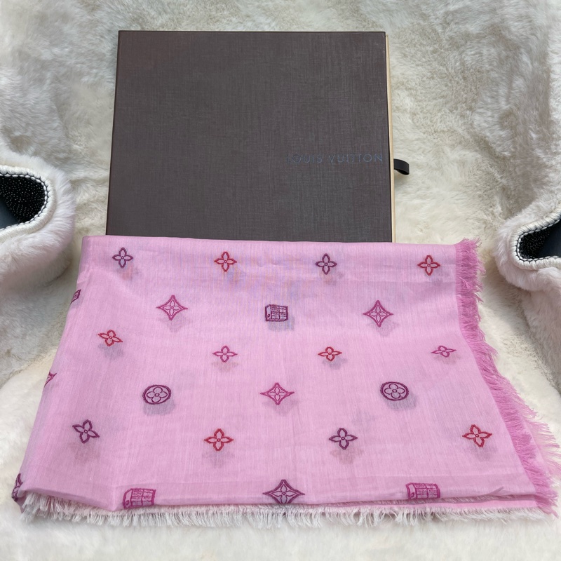 Lv 路易威登 粉紅色全棉圍巾 I818B-9