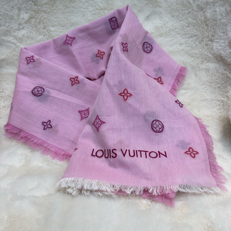 Lv 路易威登 粉紅色全棉圍巾 I818B-12