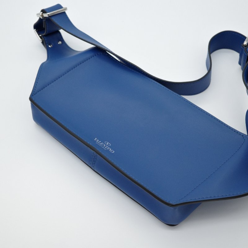 Valentino范倫鐵諾 藍色 Logo印花皮革 腰包-1