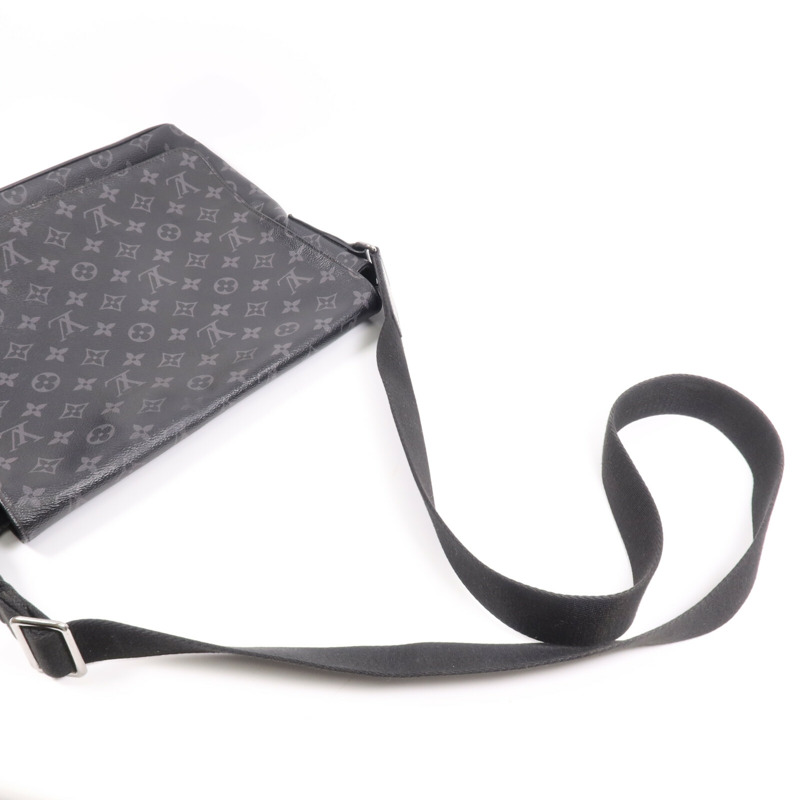 LOUIS VUITTON Monogram Eclipse District PM銀扣肩背袋-9