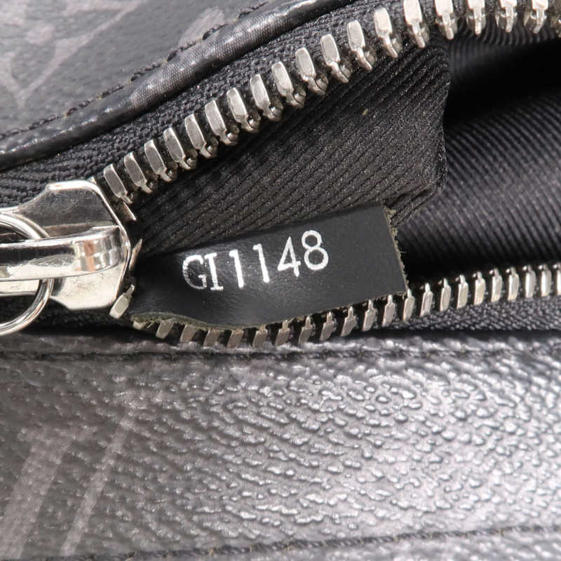 LOUIS VUITTON Monogram Eclipse District PM銀扣肩背袋-13