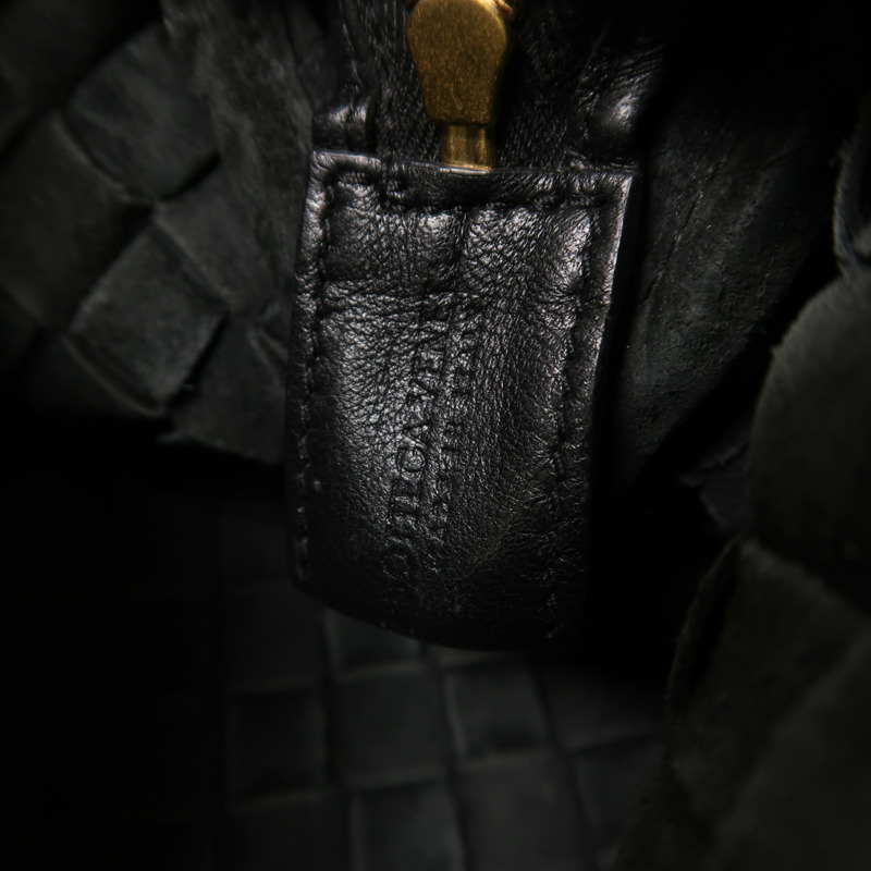 BOTTEGA VENETA 牛皮皮革Mini Loop Camera Bag金扣肩背袋-5