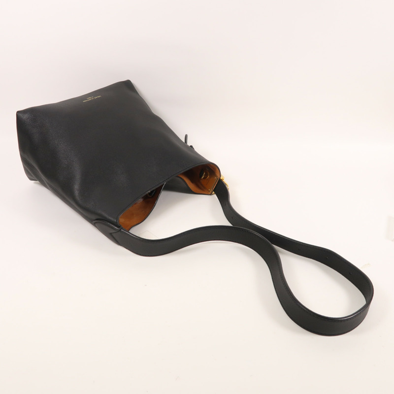 LOUIS VUITTON 牛皮皮革Low Key Hobo PM金扣肩背袋-6