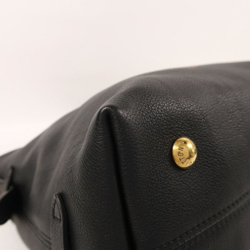 LOUIS VUITTON 牛皮皮革Low Key Hobo PM金扣肩背袋-9