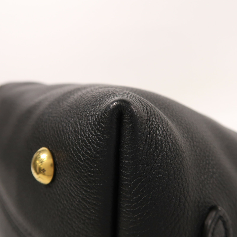 LOUIS VUITTON 牛皮皮革Low Key Hobo PM金扣肩背袋-10