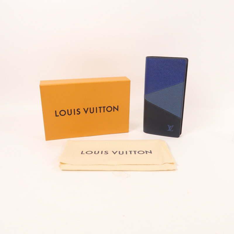 LOUIS VUITTON Taiga Long Wallet銀扣長錢包-8