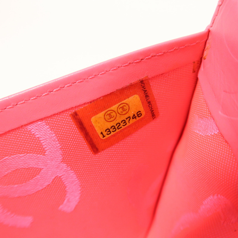 CHANEL 羊皮皮革Cambon Wallet銀扣長錢包-7