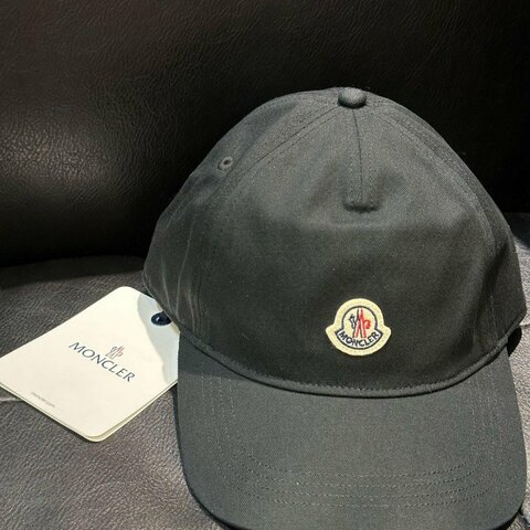 💎Han's house精品服飾💎moncler 刺繡 LOGO 帽子 現貨 原價7500