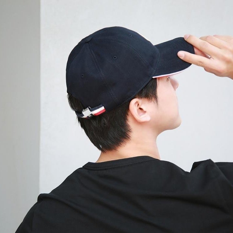 💎Han's house精品服飾💎 moncler 刺繡 LOGO 帽子-1