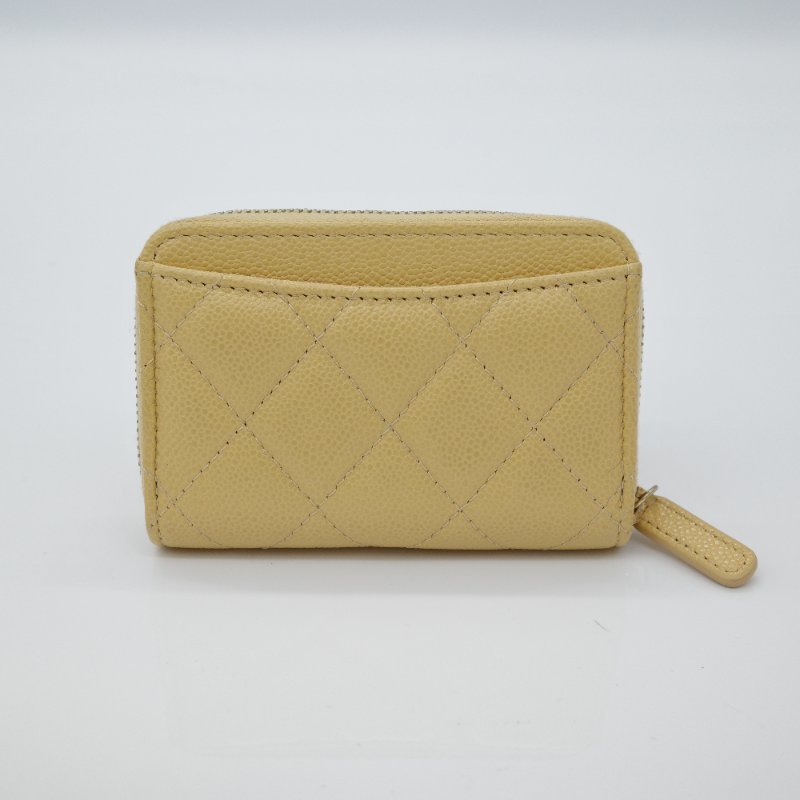 CHANEL香奈兒 Caviar Skin 亮面小牛皮 鵝黃色 經典拉鍊零錢包-3