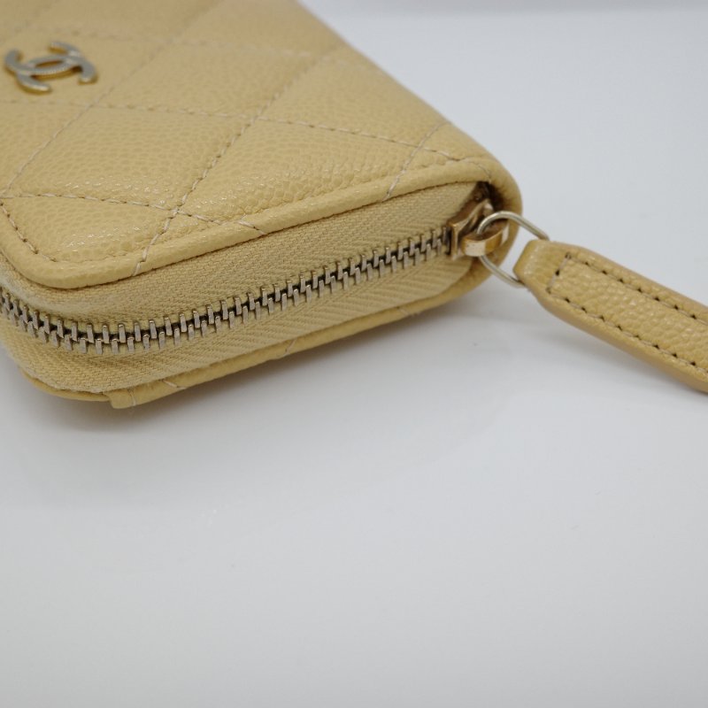 CHANEL香奈兒 Caviar Skin 亮面小牛皮 鵝黃色 經典拉鍊零錢包-6