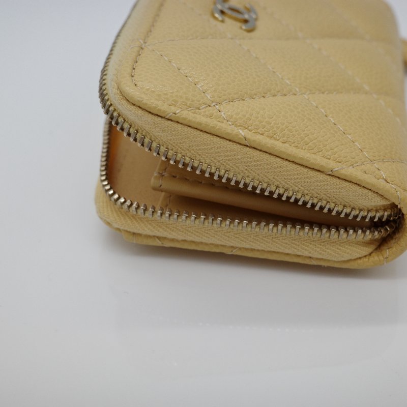 CHANEL香奈兒 Caviar Skin 亮面小牛皮 鵝黃色 經典拉鍊零錢包-8