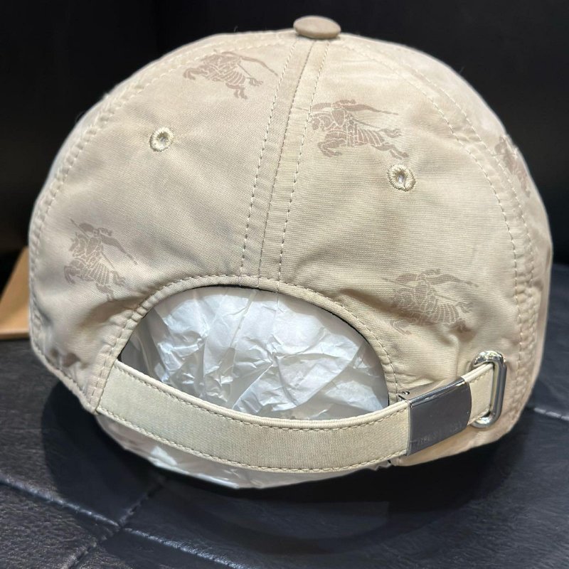 💎Han's house精品服飾💎BURBERRY 戰馬 帽子 義大利製 ~現貨 原價16500-3