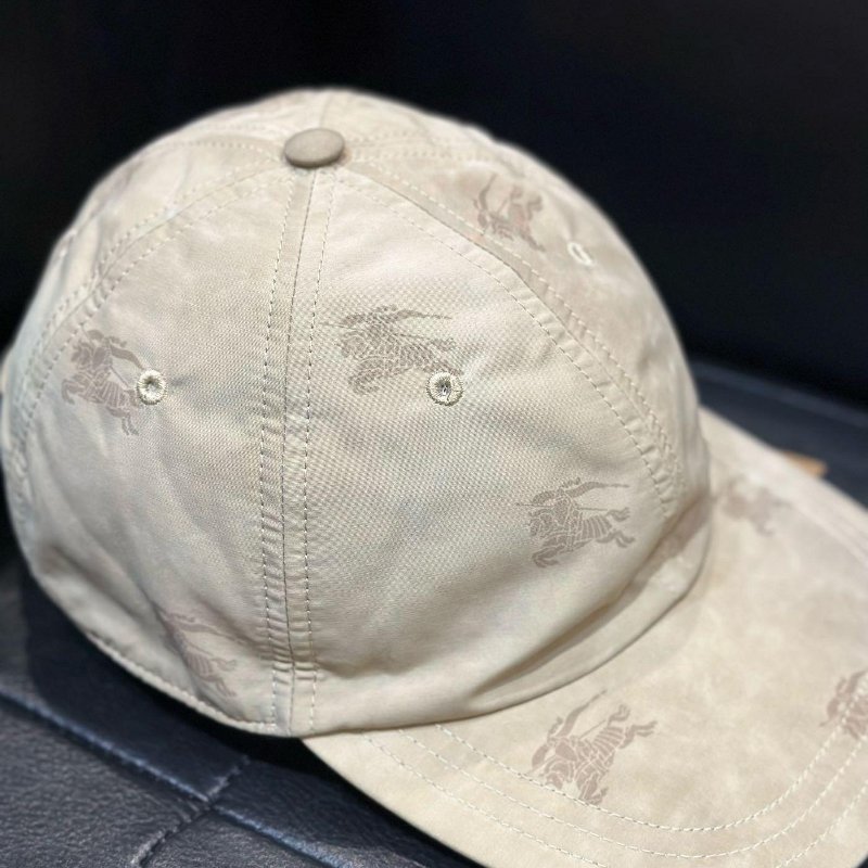 💎Han's house精品服飾💎BURBERRY 戰馬 帽子 義大利製 ~現貨 原價16500-6