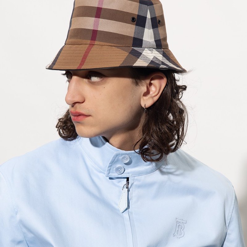 💎Han's house精品服飾💎BURBERRY 格紋 漁夫帽 帽子 男女可帶  原價14900-2