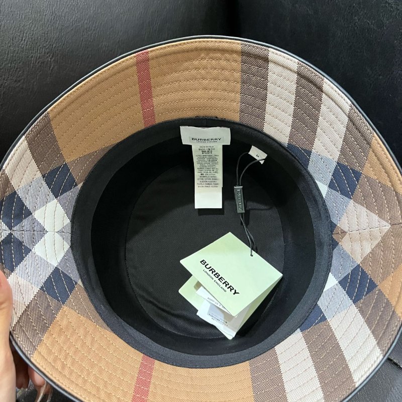 💎Han's house精品服飾💎BURBERRY 格紋 漁夫帽 帽子 男女可帶  原價14900-6