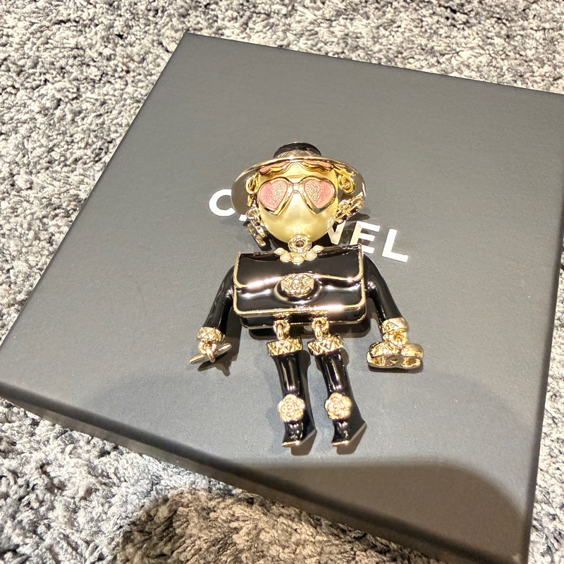 香奈兒工藝胸針-1