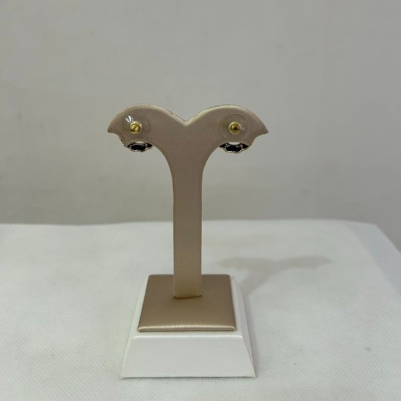 CHANEL皮穿鍊圓形水鑽雙C耳環-1