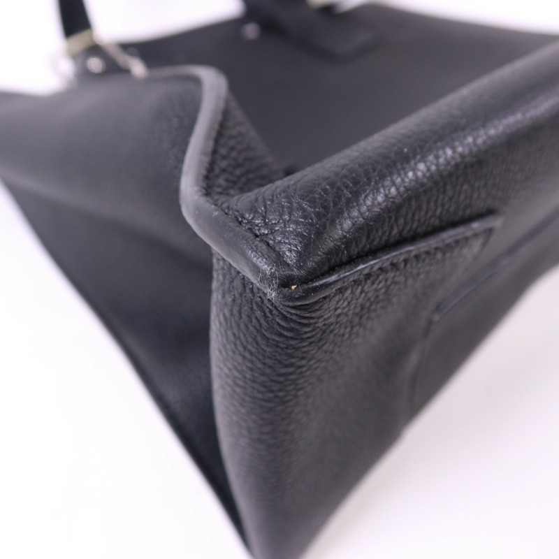 LOEWE 牛皮皮革Buckle Horizontal Tote銀扣肩背袋-13