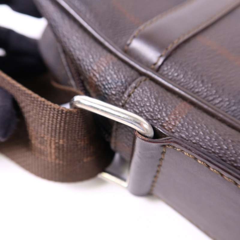 BURBERRY 塗層帆布Shoulder Bag銀扣肩背袋-10