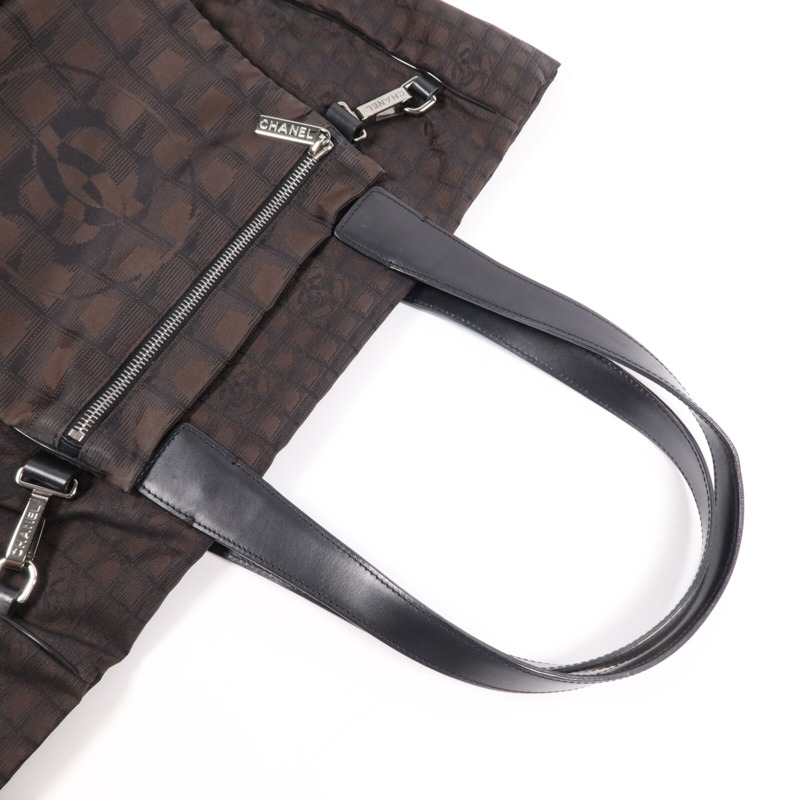 CHANEL 尼龍New Travel Line Tote Bag銀扣手挽袋-10