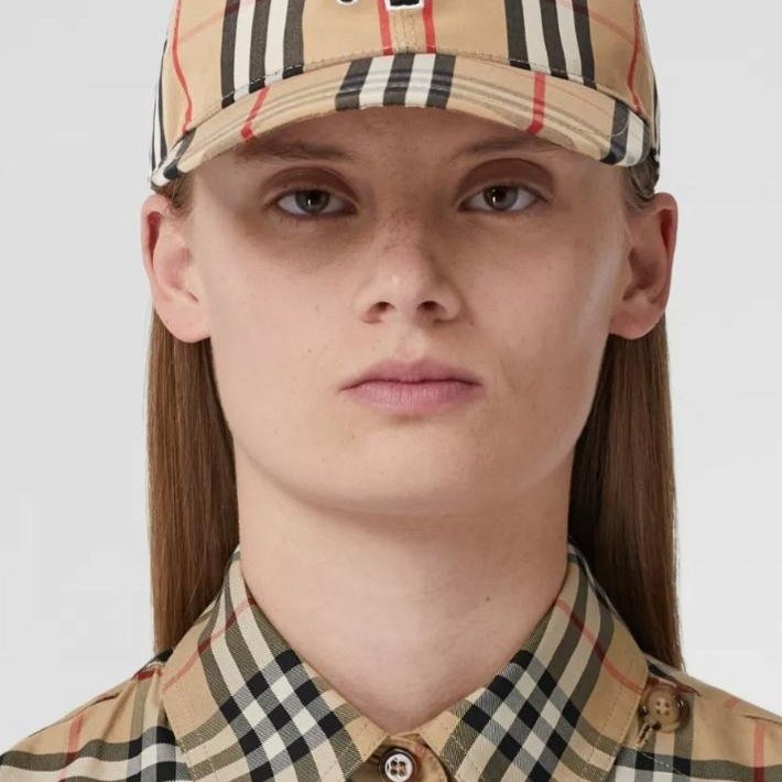 💎Han's house精品服飾💎BURBERRY 帽子 義大利製 現貨 原價 12500-1