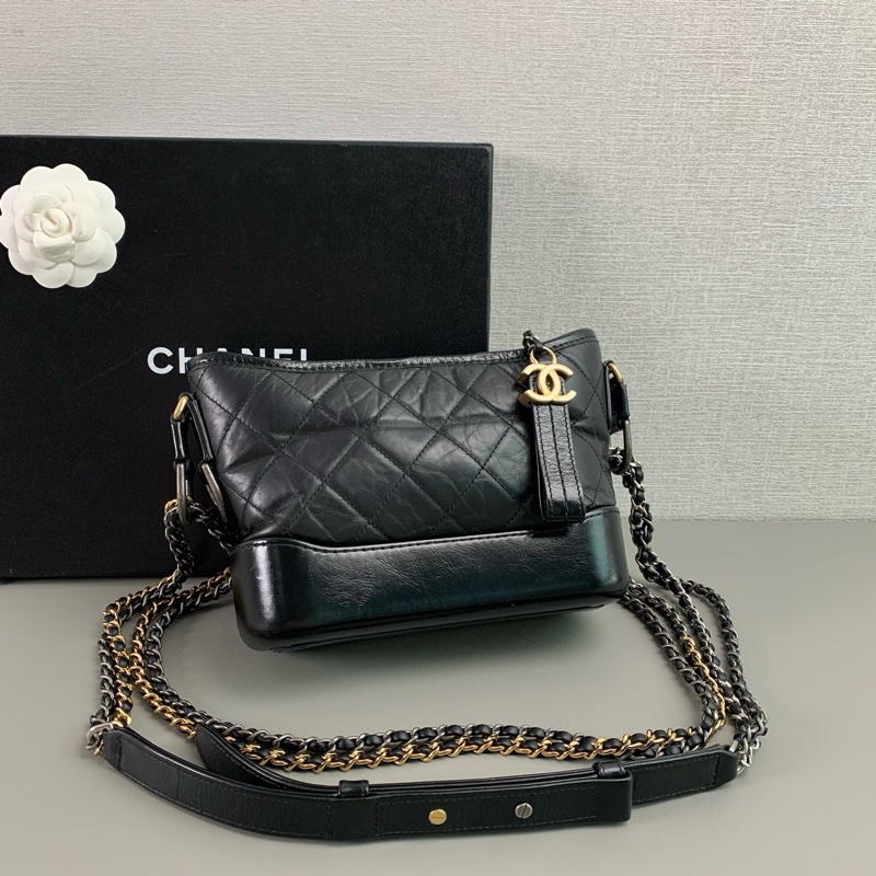 Chanel 小號 黑金流浪包|98新 25開|耐用混皮|體積好背|經典不敗|超美狀態-1