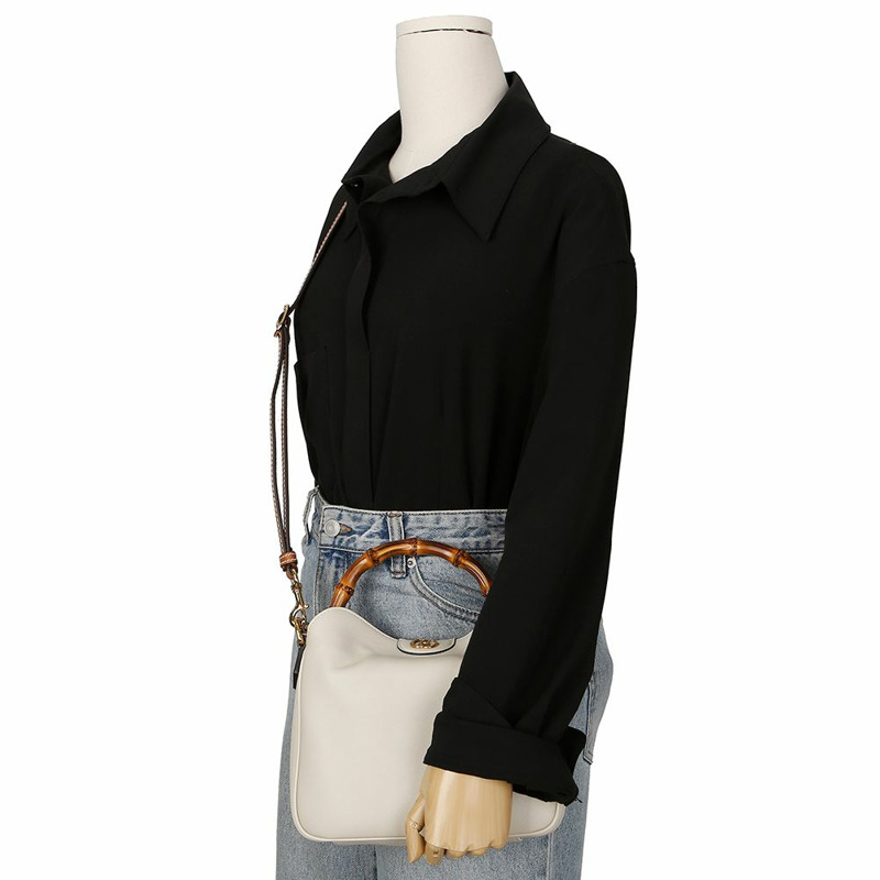 GUCCI 戴安娜小號手提單肩包 746251-8