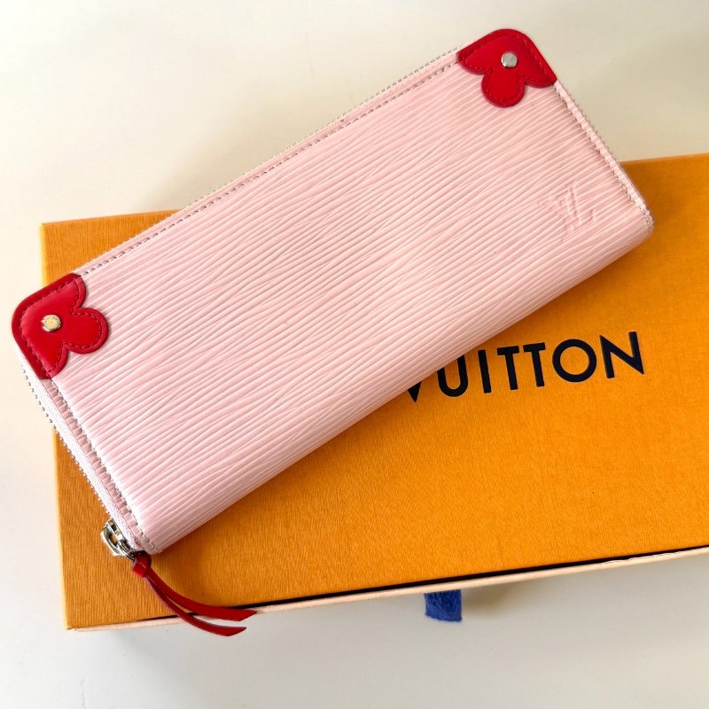 LV 粉色 水波紋 EPI 紅色 小花 牛皮 窄版 12卡 拉鍊 長夾 M62967-0