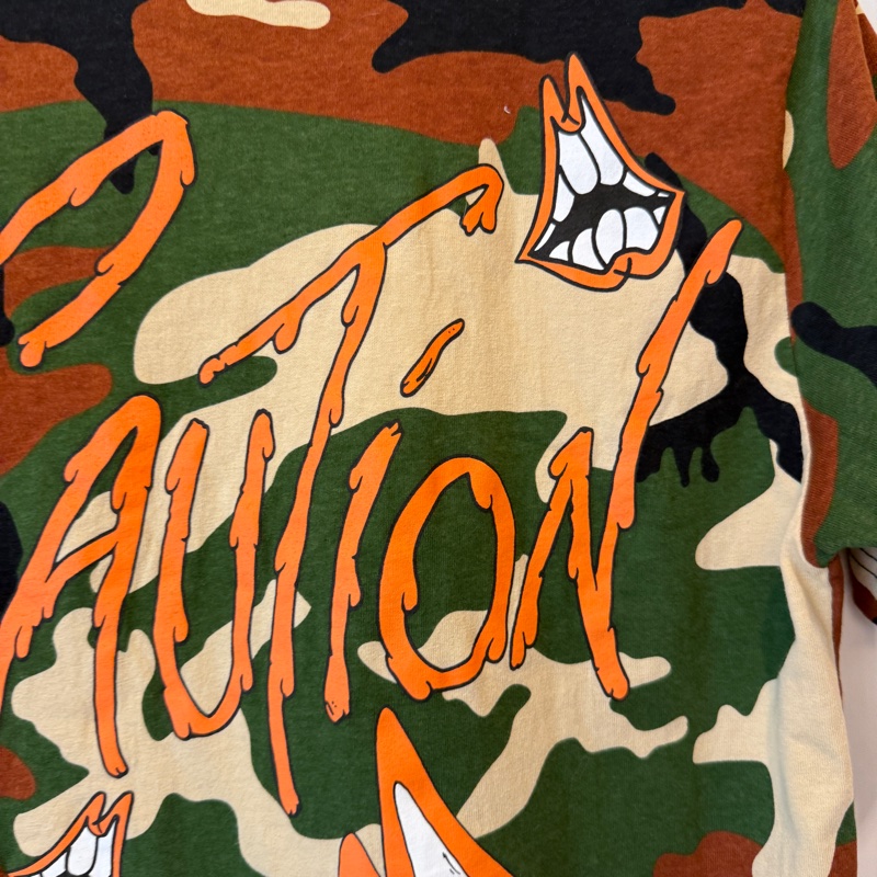 克羅心 迷彩上衣男生m-8