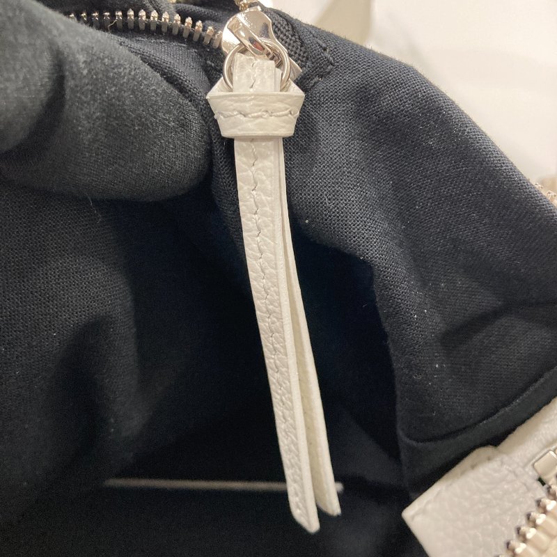 BALENCIAGA 巴黎世家 NEO CLASSIC HOBO BAG 皮革 胸/腰包 白色-17