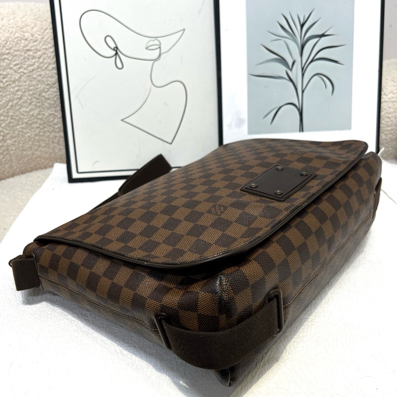 LV 布魯克林經典棕色棋盤 District公文包男士單肩包斜挎包 可調節肩帶 底長約34-3