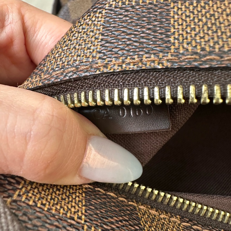 Louis Vuitton 棕色棋盤格郵差包公文包斜挎包 尺寸約32*25*5-10