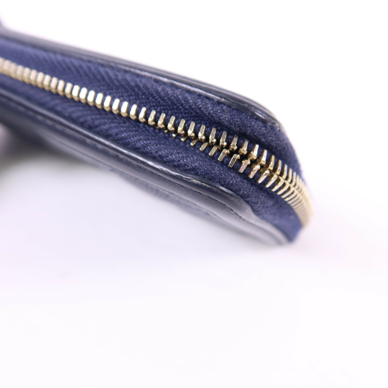 CHANEL 牛皮皮革Zipper Wallet金扣錢包-15