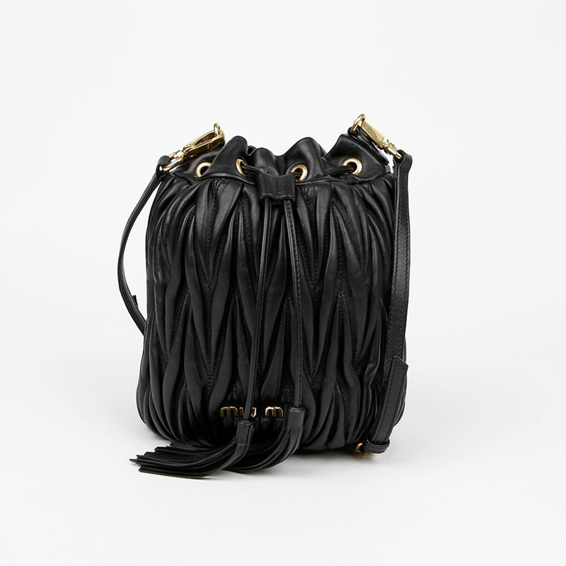 MIU MIU 5BE014 MATERASSE 水桶斜背包-1