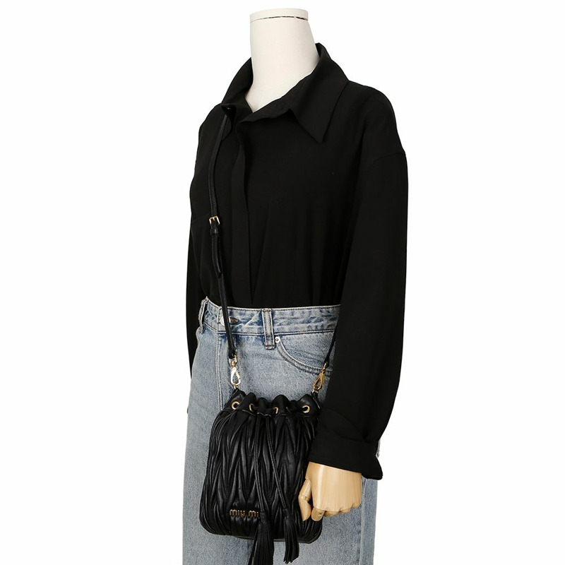 MIU MIU 5BE014 MATERASSE 水桶斜背包-8