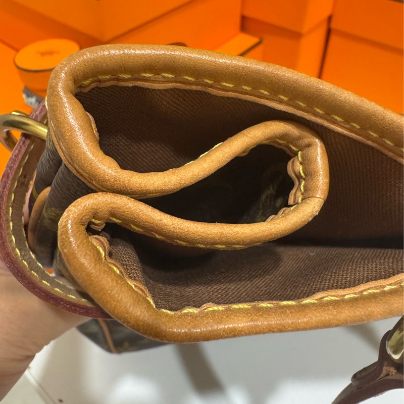 LV 中古南瓜包（中號）🎃 便宜賣唷 史上最甜甜-11