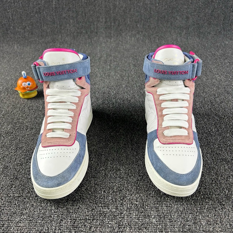 98新Louis Vuitton路易威登藍色高幫運動鞋 尺碼：37-0