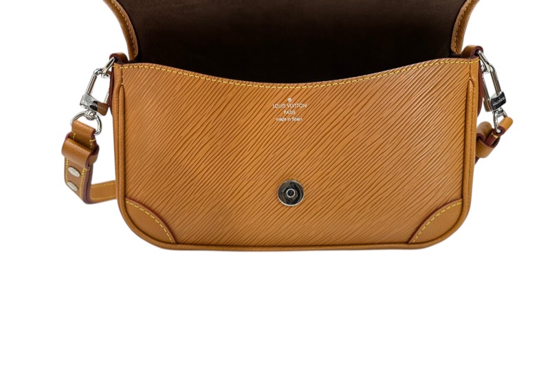 LV M59459 Epi leather Buci 全皮側孭斜孭袋-7