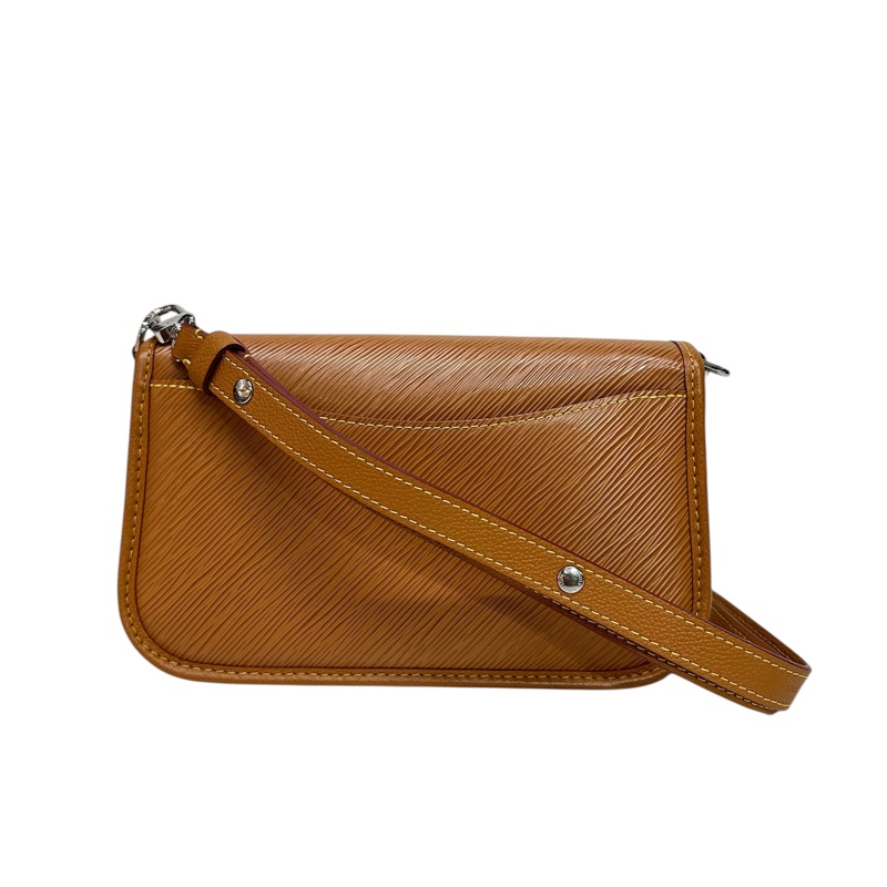 LV M59459 Epi leather Buci 全皮側孭斜孭袋-10