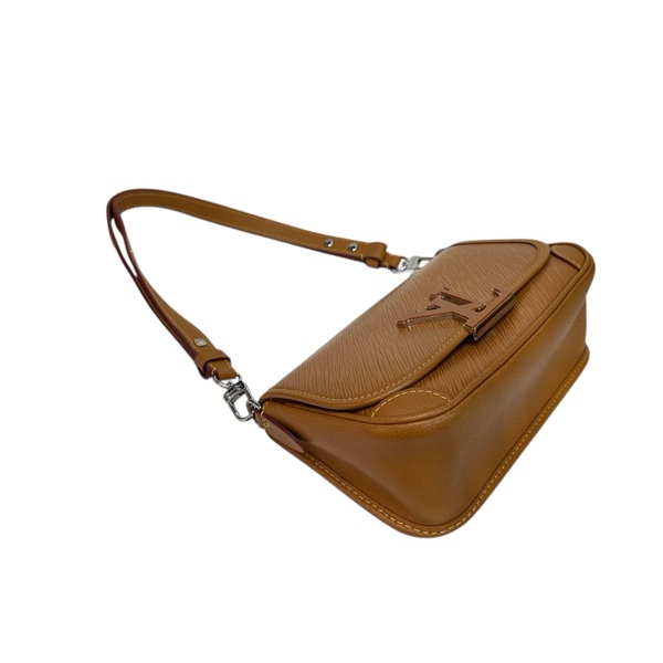 LV M59459 Epi leather Buci 全皮側孭斜孭袋-11
