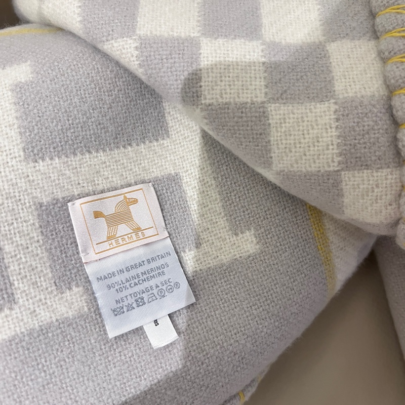 售全新Hermes 小朋友毛毯-3